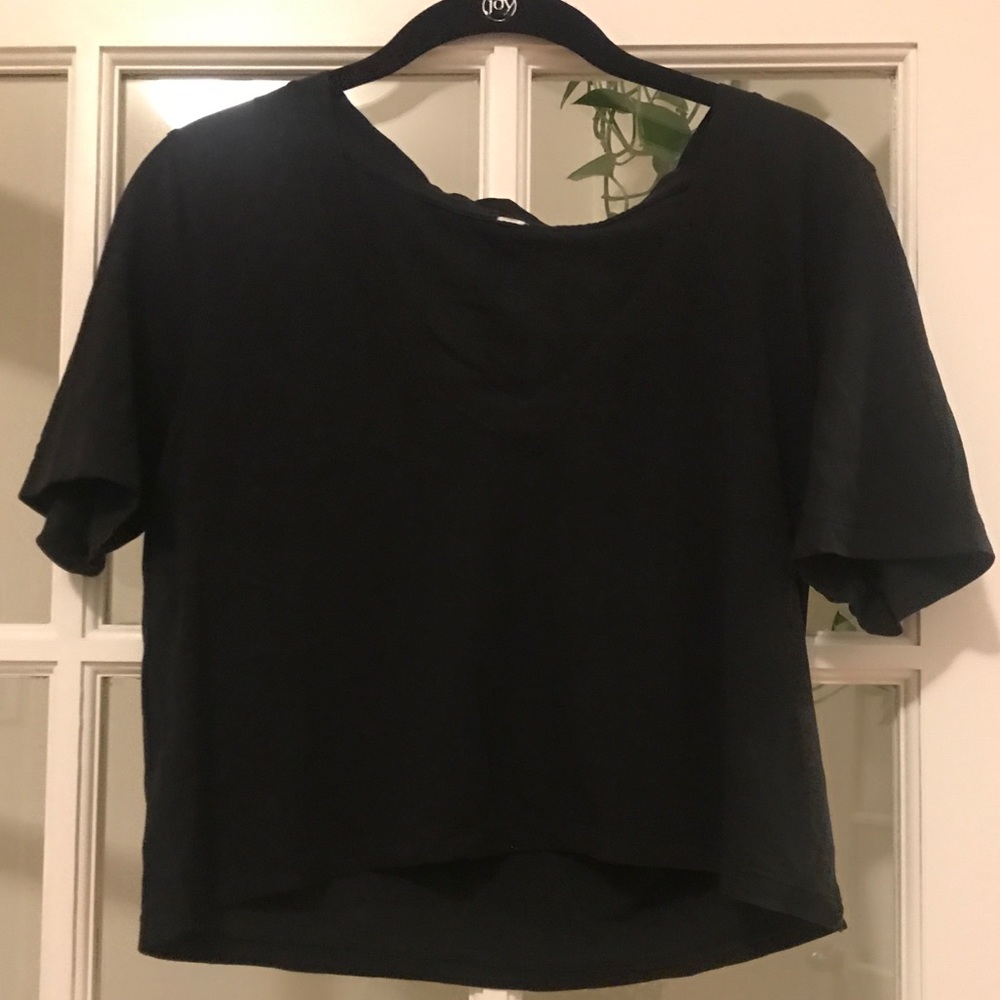 Black cropped lululemon Love Tee